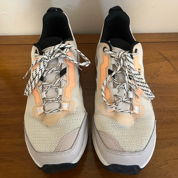 🍑 Adidas TERREX Terrex AX4 Hiking Shoe - Women's - Picture 4 of 8